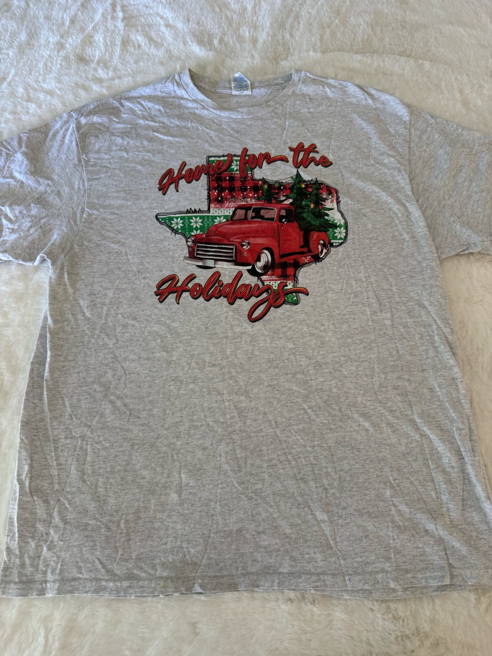 Source Unknown Grey Tee with Red Holiday Truck Graphic